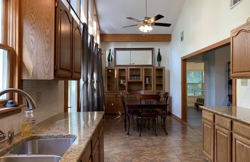 Cedar Creek House | Colorado River Banks Cabin