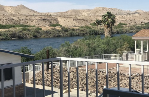Bullhead City Apartment | Colorado River Retreat, Stay and Play on the river.