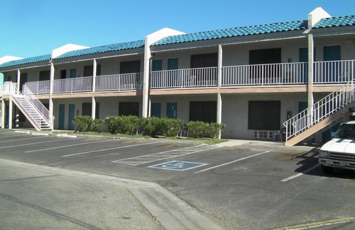Bullhead City Apartment | Colorado River Retreat, Stay and Play on the river.