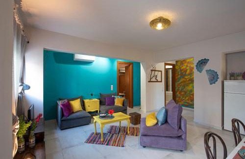 Vathianos Kampos Apartment | Colored Dreams