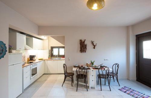 Vathianos Kampos Apartment | Colored Dreams