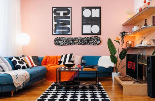 Stari Grad Apartment | Colored Happiness Old Town Renovated