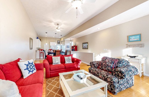 Sago Park Townhomes House | Colorful Beach House with Outdoor Pool, WiFi, Washer/Dryer, & Central A/C