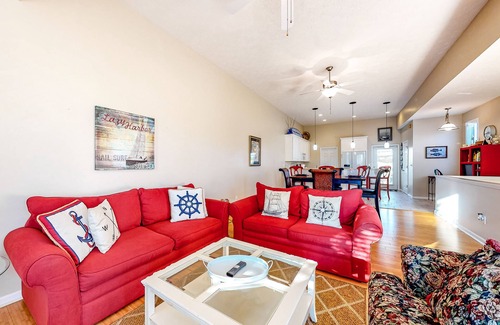 Sago Park Townhomes House | Colorful Beach House with Outdoor Pool, WiFi, Washer/Dryer, & Central A/C
