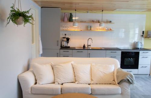 Torshavn Apartment | Colorful brand new apartment with free parking