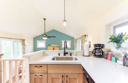 Columbia City House | Colorful Cottage Close to Lake Washington