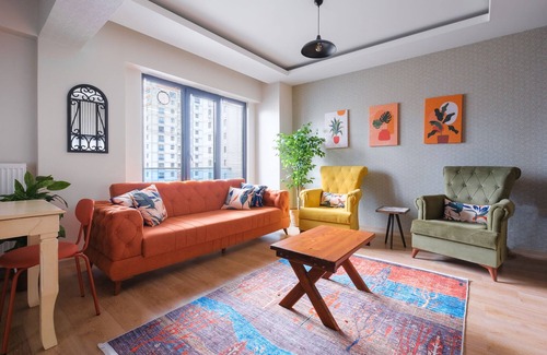 Esenyurt Apartment | Colorful Flat Near Torium and Beylikduzu Metrobus