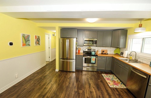 Tawas City House | Colorful & Fun 3br/2ba GEM in East Tawas - Close to Sand, Shops, and Sunrises!