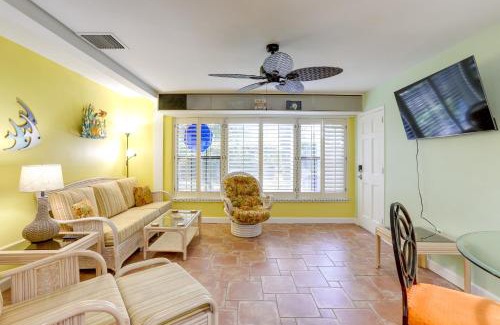 Bayview House | Colorful Gulfport Home Walk to the Art District!