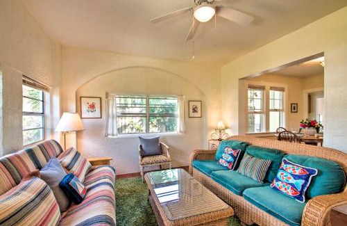 East Hill House | Colorful Pensacola Oasis 1 Block to Bayview Park!