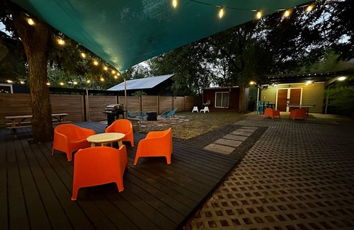 Zilker House | Colorful Zilker Home + Walk to Barton Springs - O'Day!