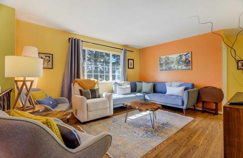 Security-Widefield House | Colors of Colorado Parks & Trails Dog-Friendly