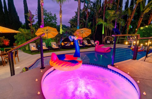 El Cajon House | Colossal Remodeled Estate + Movie Theatre + Pool/Spa + Gym - Vacationers Dream!