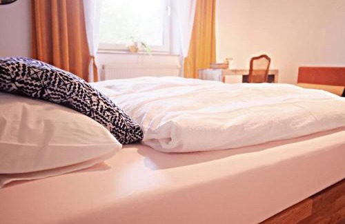 Vollerndorf Apartment | Colourful 2.5 Bedroom With Large Balcony & Garden.