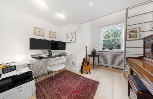 Mildmay Apartment | Colourful Comfort on the Terrace in Highbury, by Veeve