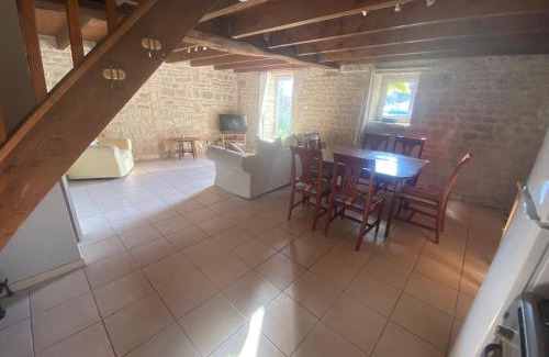 Duil-sur-le-Mignon House | Columba - Les Constellations