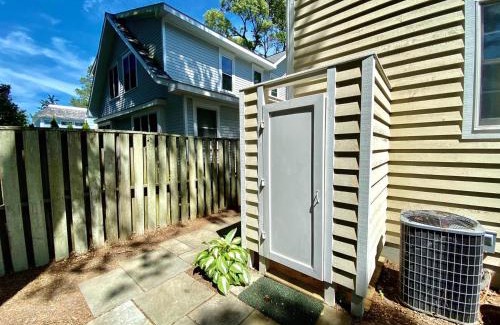 The Pines House | Columbia avenue 23