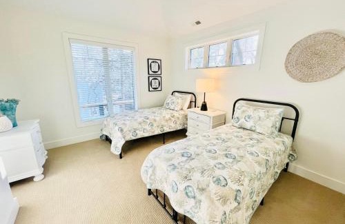 The Pines House | Columbia avenue 48