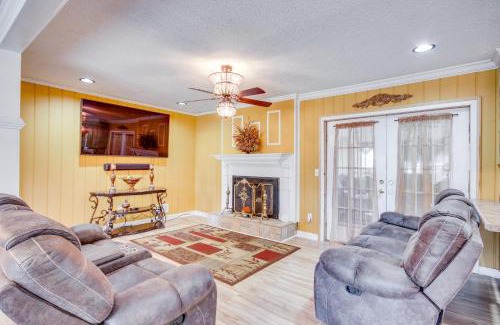 Dentsville House | Columbia Home Rental with Hot Tub 9 Mi to UofSC!
