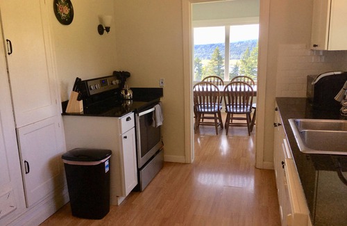 Corbett House | Columbia River Gorge Retreat with a view