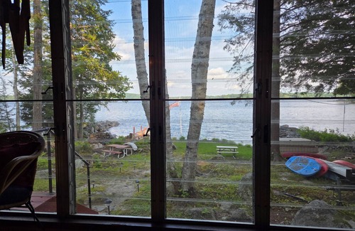 South Casco Cottage | Columbus Day Rental Oct 8-13