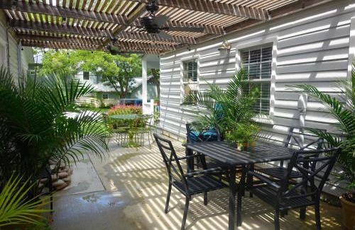 New Braunfels House | Comal Inn