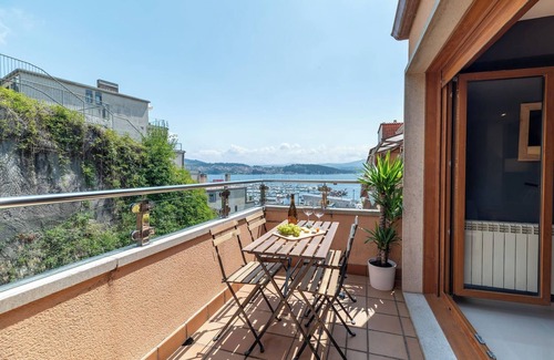 Combarro Apartment | Combarro Beach Blue
