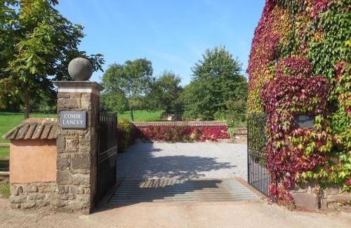 Crediton Bed & Breakfast | Combe Lancey Farmhouse B&B