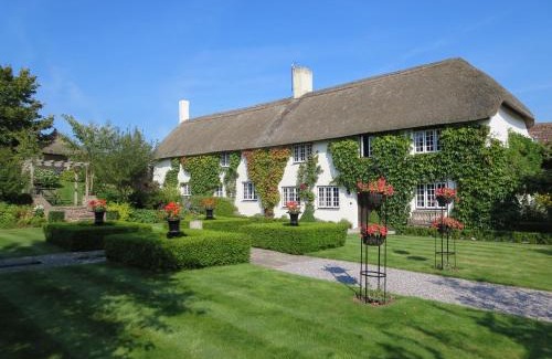Crediton Bed & Breakfast | Combe Lancey Farmhouse B&B