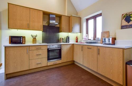 Bidford-on-Avon House | Combine Shed