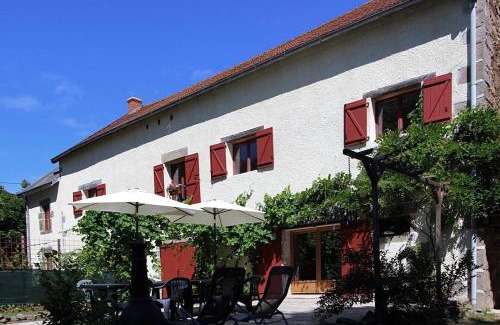 Espinasse Apartment | Combrailleurs Gite