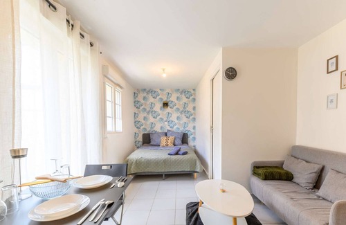 Tremblay-les-Gonesse Apartment | Come and discover the cocoon of l'impasse in Tremblay en France with our Deluxe studio!