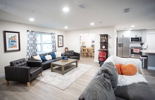 Lake Mary House | Come and Enjoy our Clean and Spacious Home