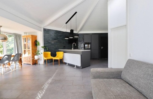Municipality of Ermelo House | Come and enjoy the beautiful detached bungalows, fully equipped with a spacious kitchen and cozy fireplace