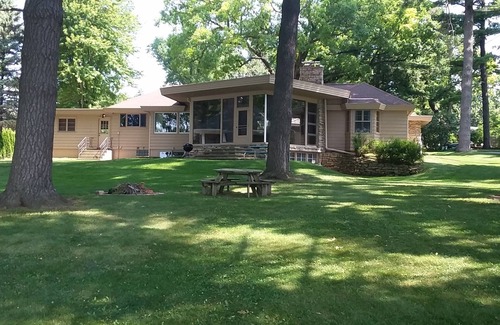 Green Lake House | Come and Enjoy the Tranquility of Green Lake