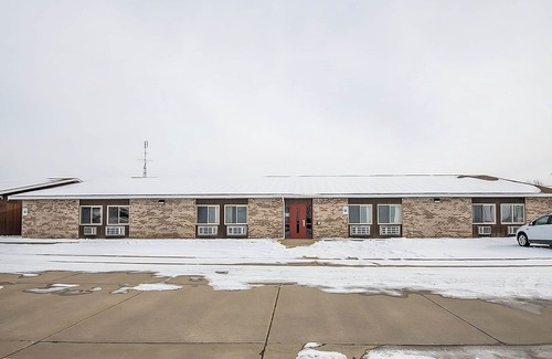 Chesaning House | Come Create Memories w/Fun-filled Adventures at this Paradise! Free Parking!