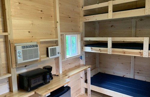 New River Cabin | Come Enjoy a Cozy Getaway Cabin on The River