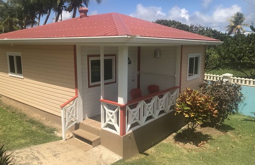 St. Patrick Cottage | Come enjoy the beauty of Bathway Beach!
