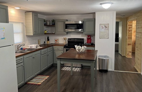 Bronson House | Come escape in a pet friendly remodeled home just 1/4 mi. to San Augustine Park!