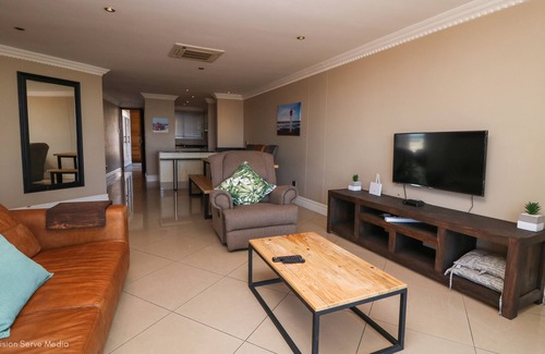 Durban Point Apartment | Come feel the warmth and sunshine of Durban in our Modern beach Apartments