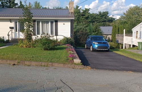Bridgewater Apartment | Come for work or pleasure! This safe, quiet, 1 Prsn unit is centrally located!