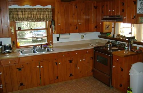 Intervale Cabin | Come & get 'Lost on our River' - Charming, secluded cabin, close to it all!