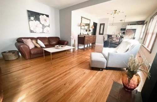 Syracuse Apartment | Come home to Kenwood Conveniently located Syracuse