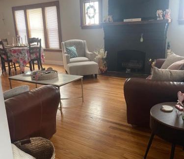 Syracuse Apartment | Come home to Kenwood Conveniently located Syracuse