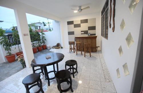 Miri House | Come Inn Homestay 1379