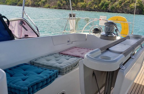 Tartane Boat Rental | Come live the immersive experience of nomadic life on a sailboat