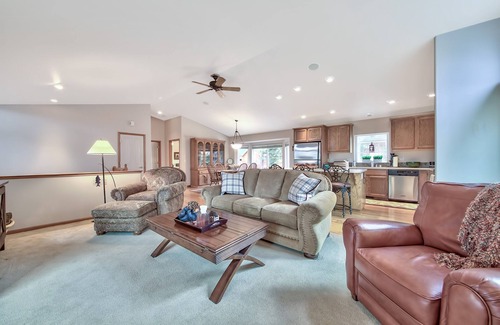 Montgomery Estates House | Come play in the mountains, Fenced yard, hot tub, family room
