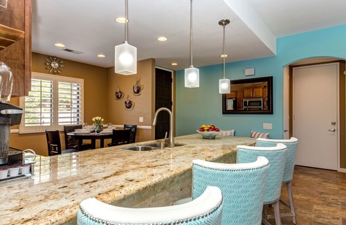 Palm Springs Condo | Come Relax, Downwind & enjoy the sun in Palm Springs