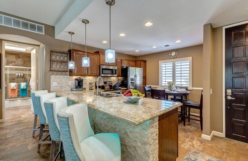Palm Springs Condo | Come Relax, Downwind & enjoy the sun in Palm Springs