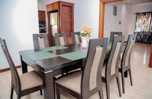 Nungua Apartment | Come relax with family/group in our 3 bedroom hse
